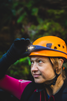 Knog Stirnlampe Bilby violet blue